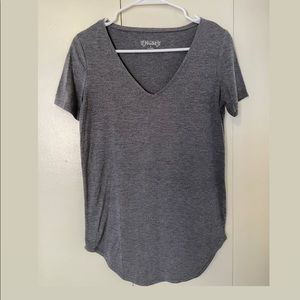 gray longline t-shirt